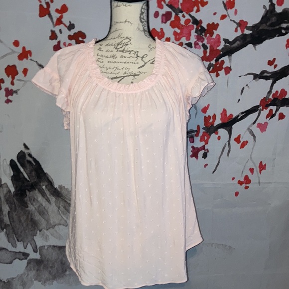 LC Lauren Conrad Tops - Lauren Conrad textured pleated pink top size small